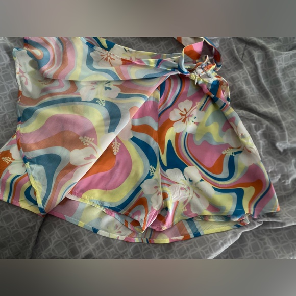 ⭐️Forever 21⭐️ Tropical Floral Print Mini Skort - Picture 4 of 6